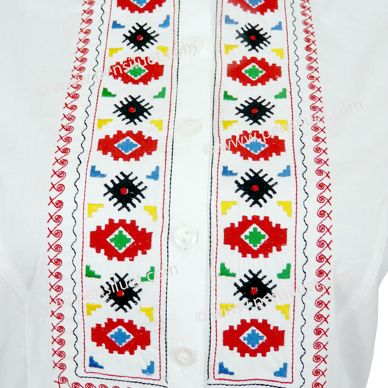 Women's blouse with embroidery 02M1